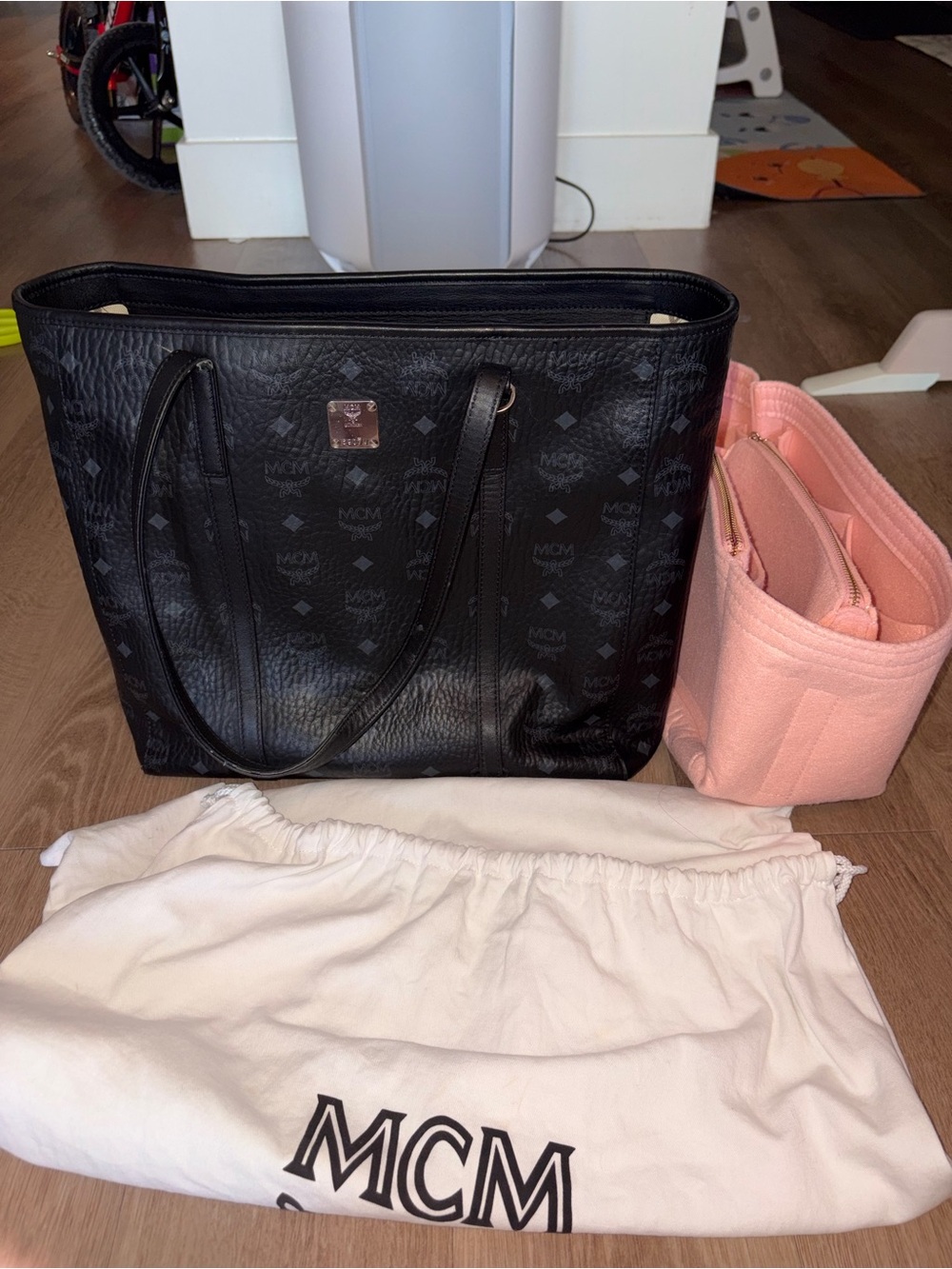MCM Toni Top-Zip Shopper In Visetos Monogram Medium Shopper Tote Bag